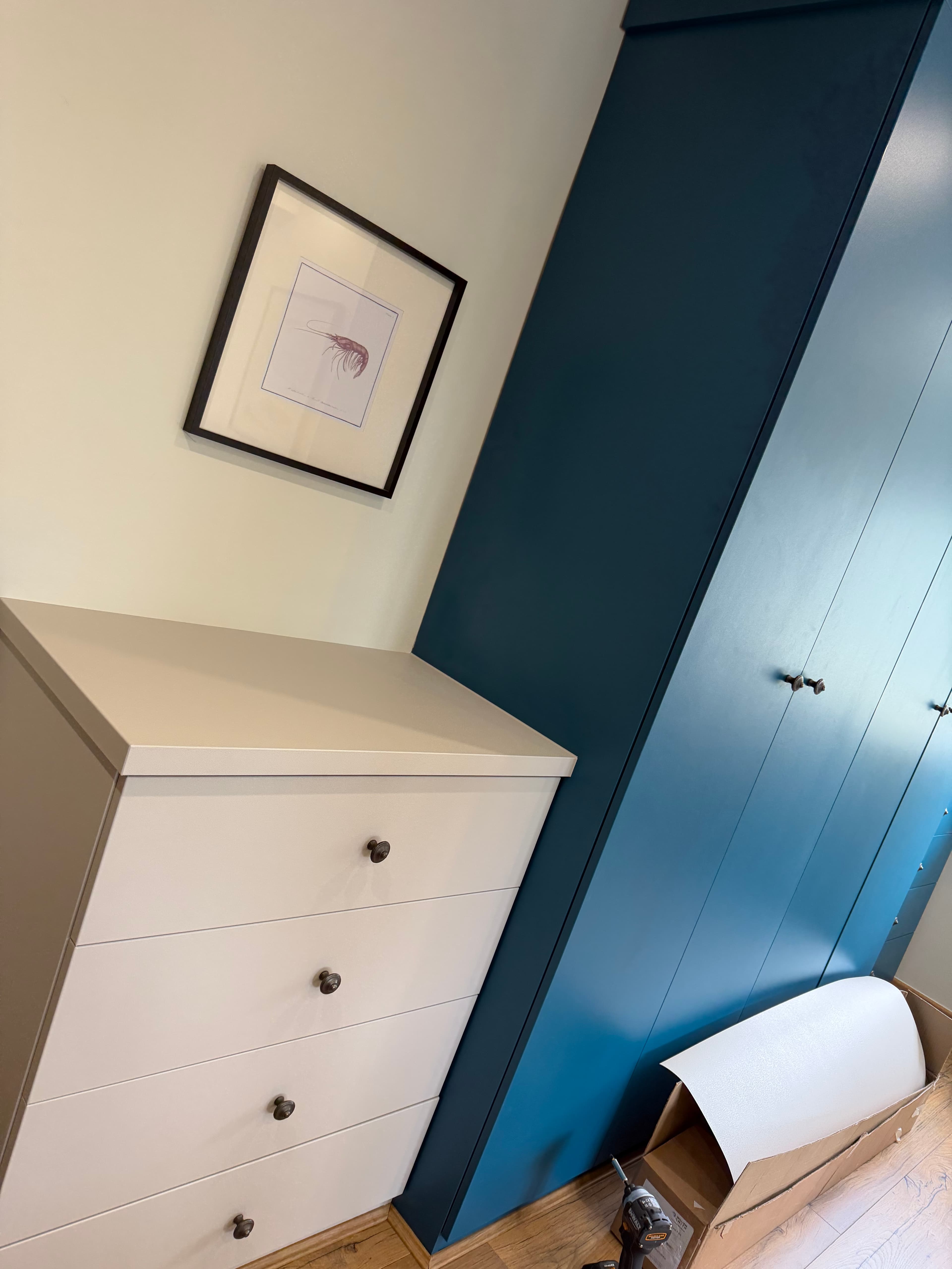 Built-in wardrobe Chesterfield — fitted furniture work in progress
